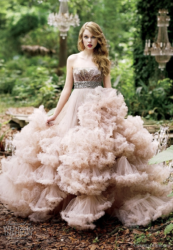 Taylor Swift Wonderstruck dress by Christian Siriano, Spring/Summer 2011 collection