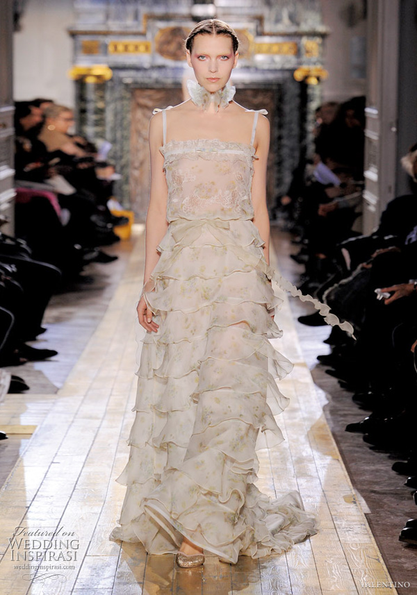 Valentino Spring/Summer 2011 haute couture collection
