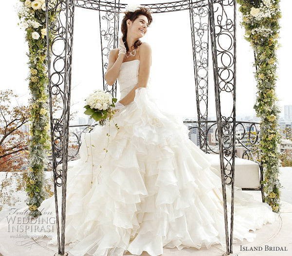 White western wedding dress with ball gown cut by Island Bridal, japan