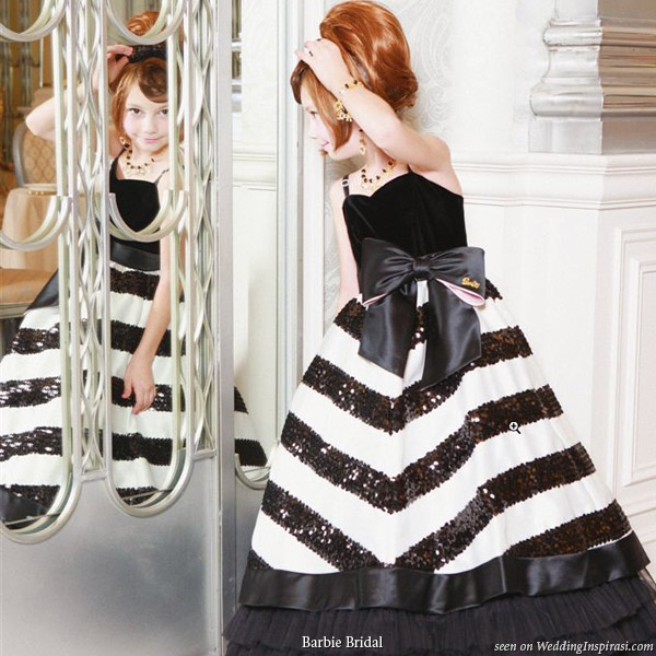 Barbie Bridal flower girl collection 2009 - black and white stripe sequin dress Barbie Bridal flower girl collection 2009 - black and white stripe sequin dress