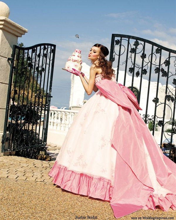 Have my cake and eat it - Pink princess ball gown with giant bow from Barbie