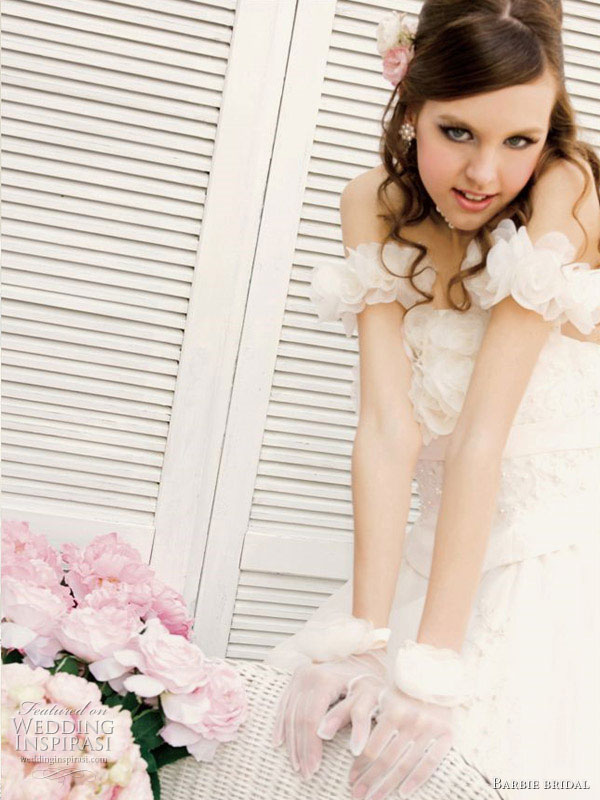 Roses are pink, dresses are off white - sweet wedding gowns for the young bride by Barbie Bridal
