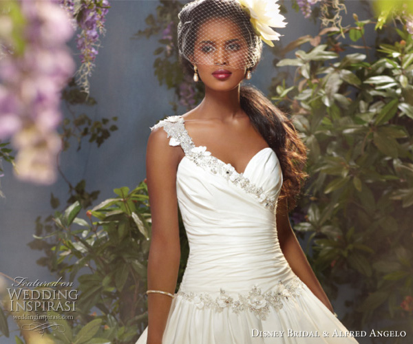 Disney Bridal Princess Tiana wedding dress by Alfred Angelo 