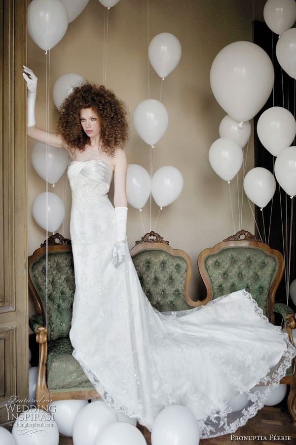 Pronuptia wedding dresses 2011 collection - Charmante féérie bridal gown - Sparkling dress with pearls and sequins scattered on a lace tulle. Pleated bustier with extremely feminine satin twill.