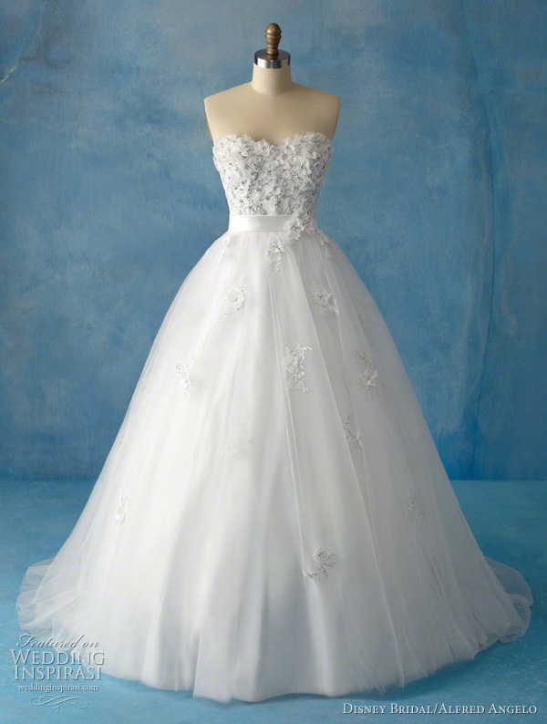 Snow White wedding dress by Disney Bridal and Alfred Angelo for Disney's Fairy Tale Weddings Snow White wedding dress by Disney Bridal and Alfred Angelo for Disney's Fairy Tale Weddings