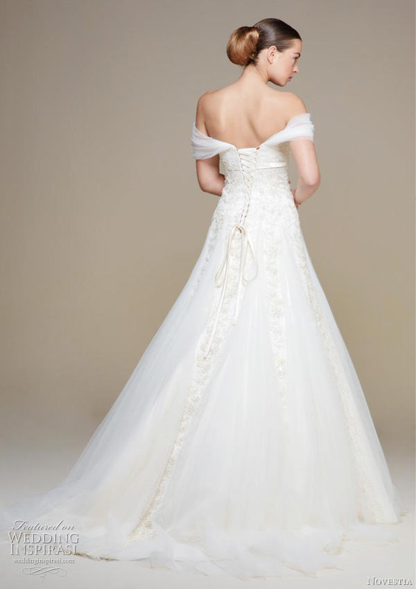 lace up wedding dresses Novestia 2011 bridal collection 