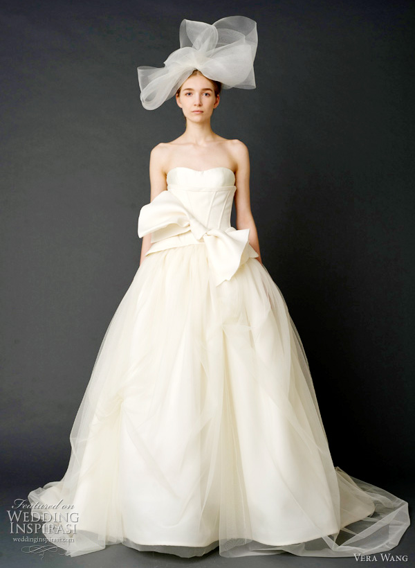 2012 vera wang wedding dresses - Strapless sweetheart tulle ballgown with trapunto-stitched gazaar corset.