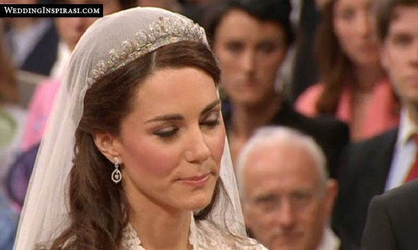 kate middleton 1936 cartier halo tiara lent by the Queen