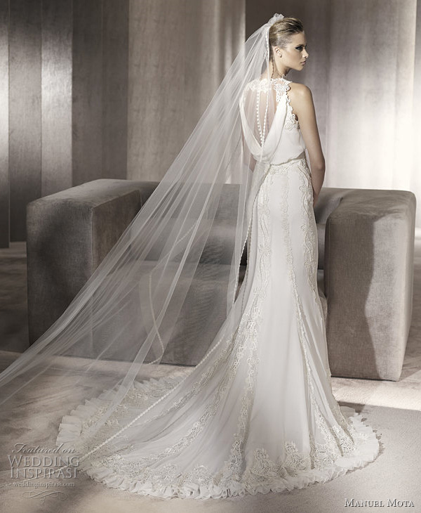 manuel mota 2012 collection wedding dress puebla back view of gown showing train and veil