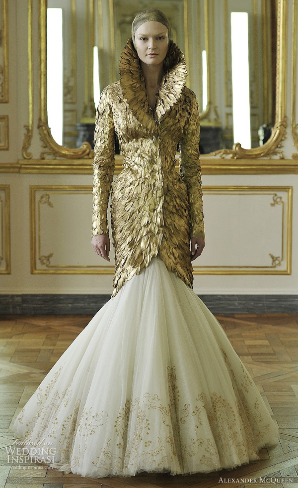 Royal Wedding dress watch - Will Kate Middleton wear an Alexander Mcqueen bridal gown Royal Wedding dress watch - Will Kate Middleton wear an Alexander Mcqueen bridal gown