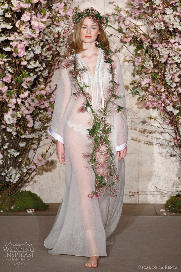Oscar de la Renta spring/summer 2012 bridal collection hippie bohemian wedding dress kaftan : white floral cloque silk organza caftan with bouillon macrame embroidered neckline worn with floral guipure embroidered bikini. Oscar de la Renta spring/summer 2012 bridal collection hippie bohemian wedding dress kaftan : white floral cloque silk organza caftan with bouillon macrame embroidered neckline worn with floral guipure embroidered bikini.