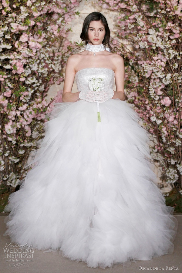 oscar de la renta spring summer 2012 bridal - romantic ball gown wedding dress