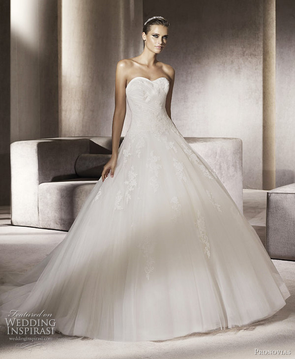 pronovias 2012 planeta wedding dress