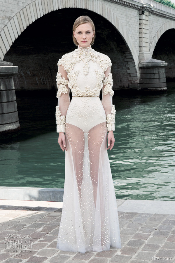 Givenchy Fall 2011 Couture Collection | Wedding Inspirasi