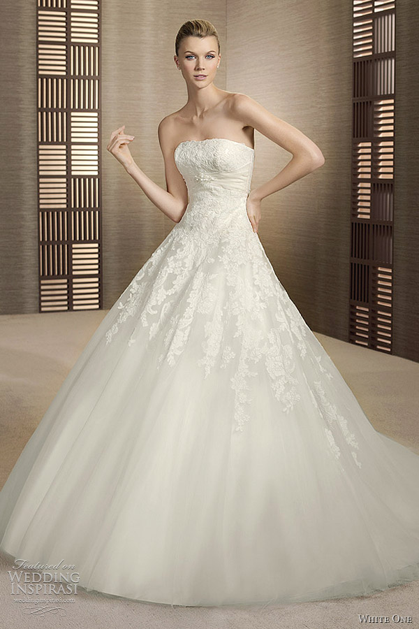 white one 2012 wedding dress - Oslo bridal gown