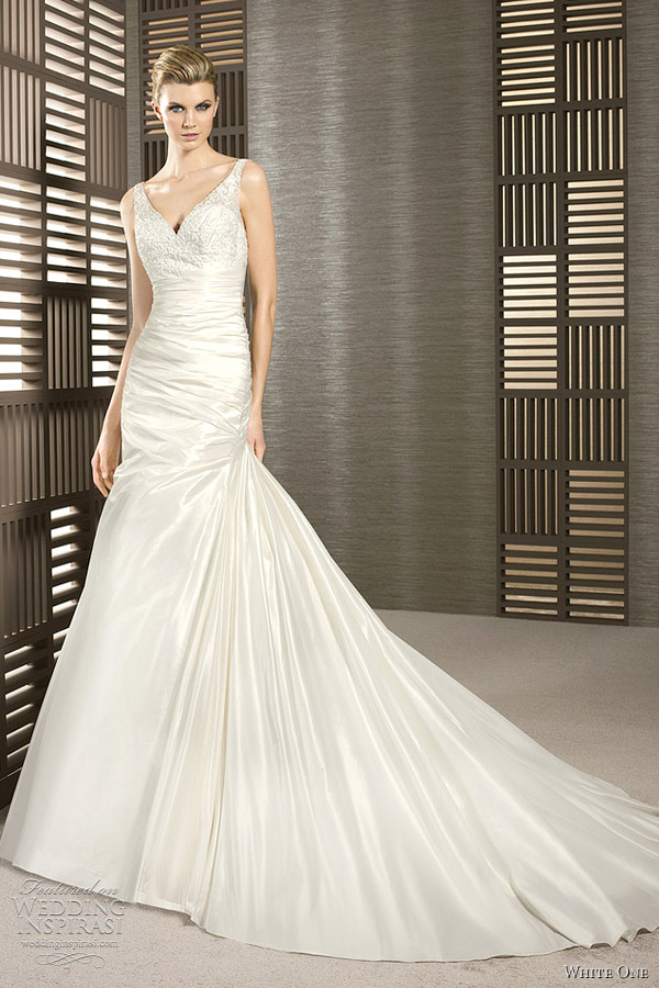 white one 2012 wedding dresses