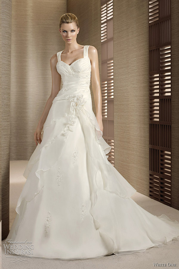 white one a line wedding dresses