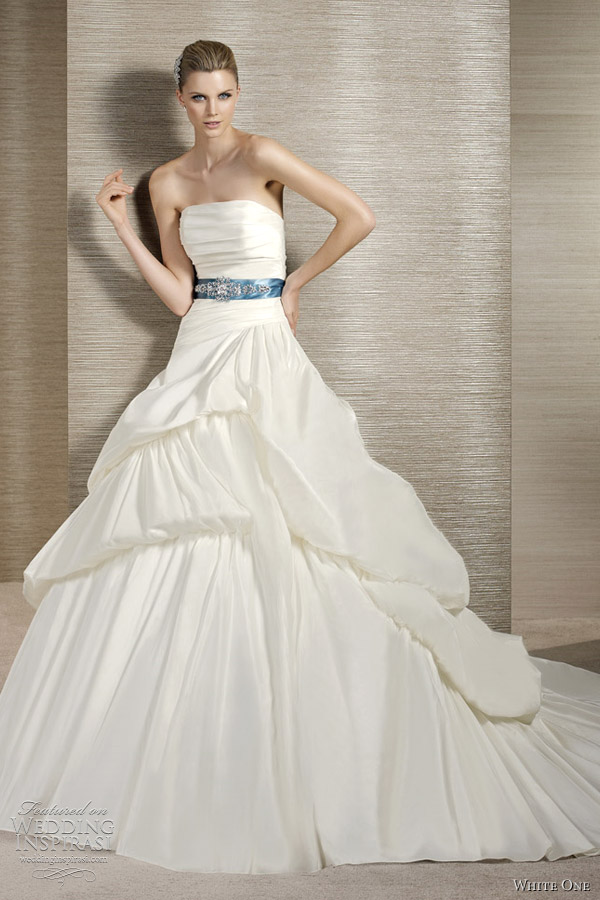 white one wedding dress 2012 pronovias - oropel