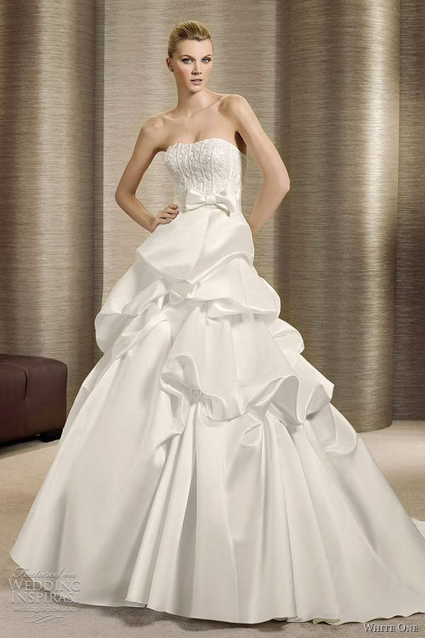 white one wedding dresses 2012 - Ovoide