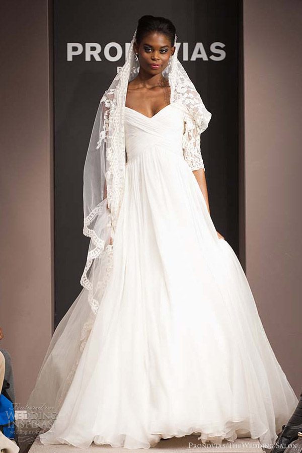 pronovias wedding dress veil 2012