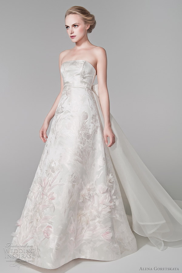 alena goretskaya wedding dress 2012