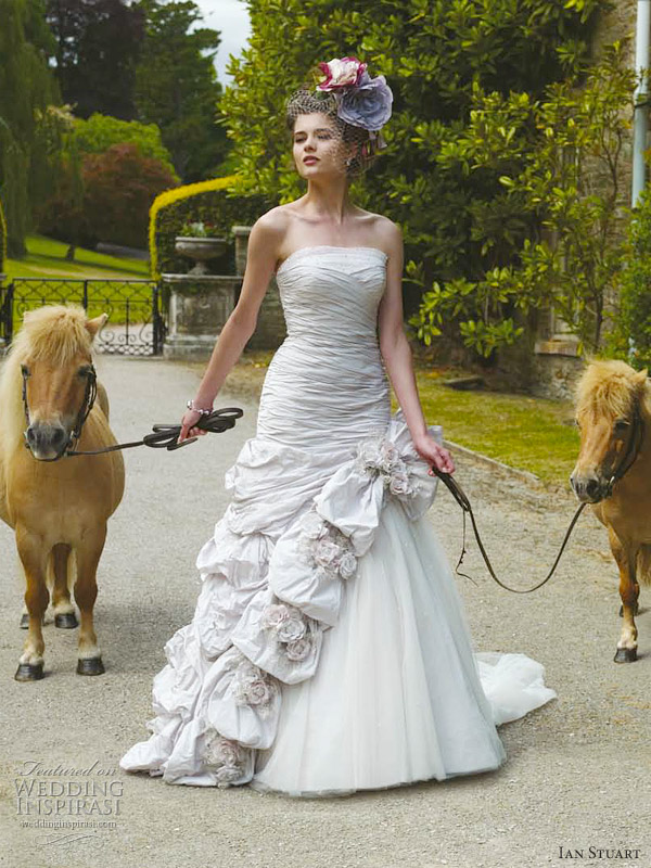 ian stuart wedding dress 2012 - Rhapsodia ian stuart wedding dress 2012 - Rhapsodia