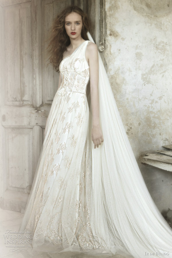 ir de bundo 2012 mirlo wedding dress