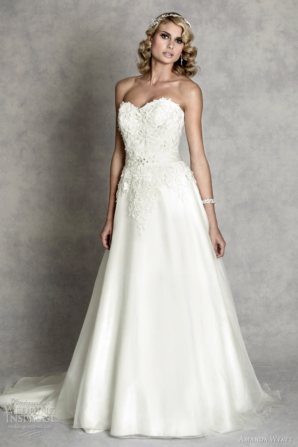 amanda wyatt 2012 - Magnolia wedding dress, Enchanted collection