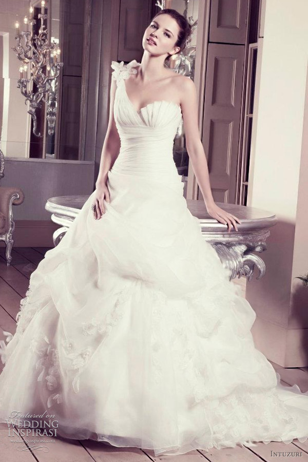 intuzuri wedding dress 2012 arabella