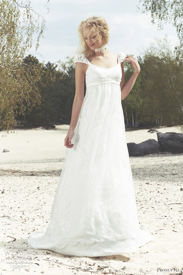 pronuptia 2012 empire wedding dress