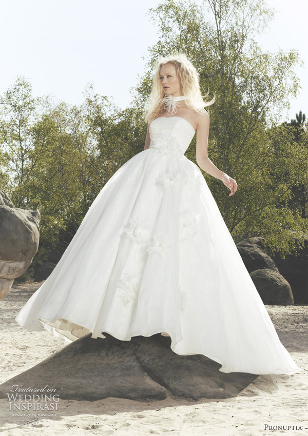 pronuptia boheme 2012 wedding dresses