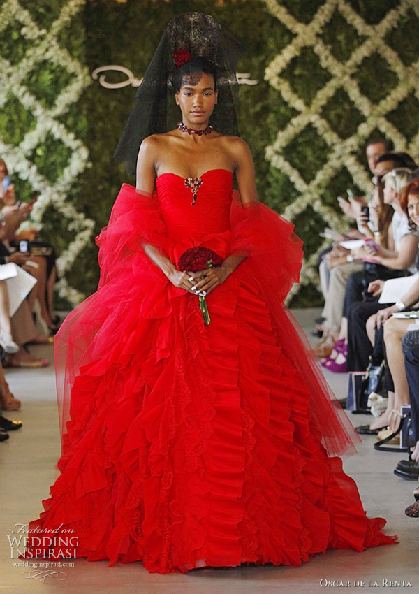 oscar de la renta red wedding dress spring 2013