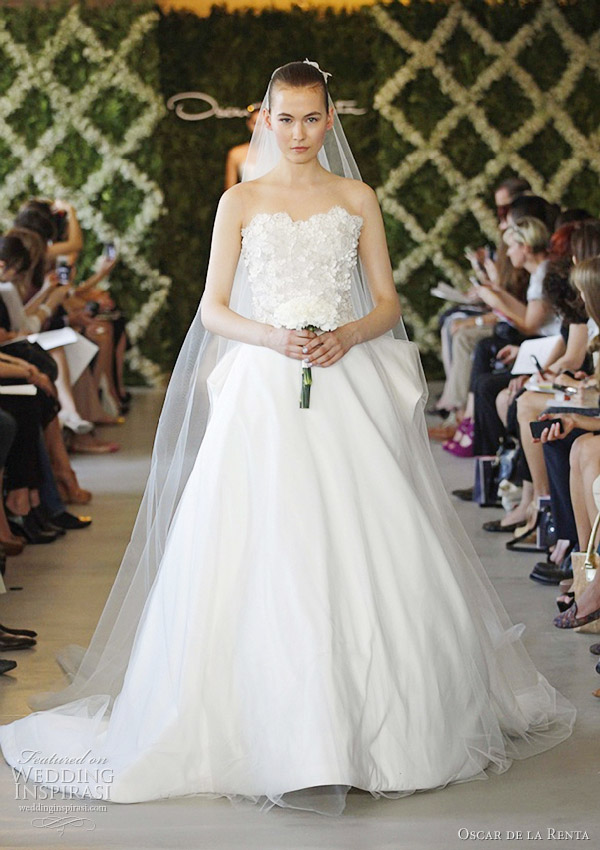 oscar de la renta wedding gown spring 2013