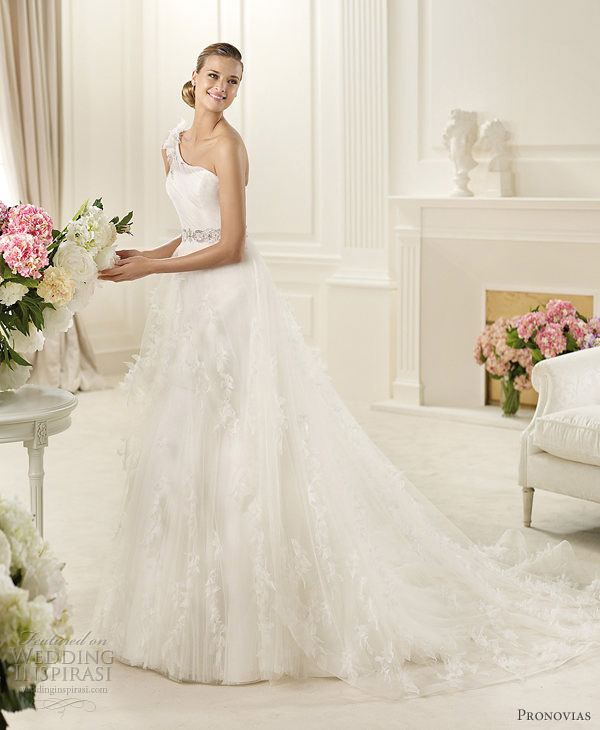 pronovias dinar wedding dress 2013