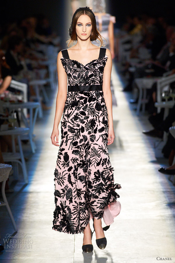 chanel fall 2012 couture black pink dress