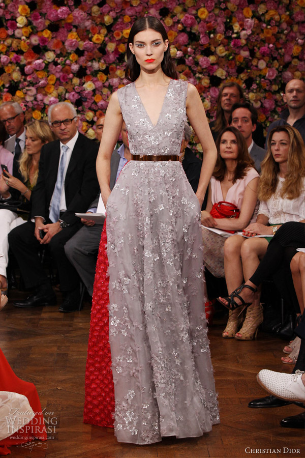 christian dior fall winter 2012 2013 couture grey red sleeveless dress christian dior fall winter 2012 2013 couture grey red sleeveless dress