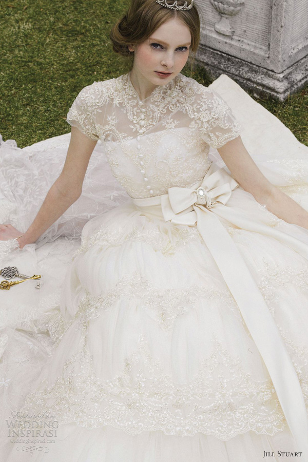 jill stuart bridal 2012 short sleeve lace wedding dress