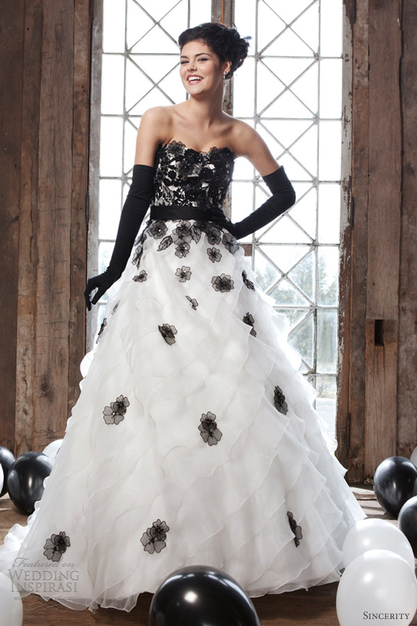 sincerity 2013 strapless black white wedding dress 3714