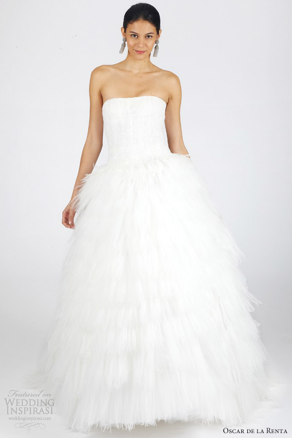 oscar de la renta wedding dresses bridal fall 2013 strapless ball gown skirt