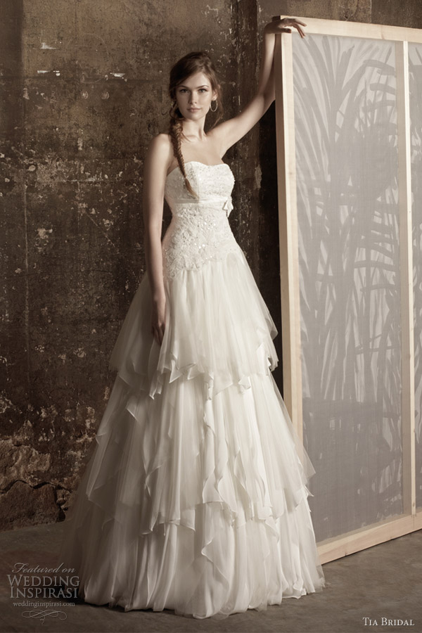 tia bridal 2013 romance wedding dress 5352 strapless