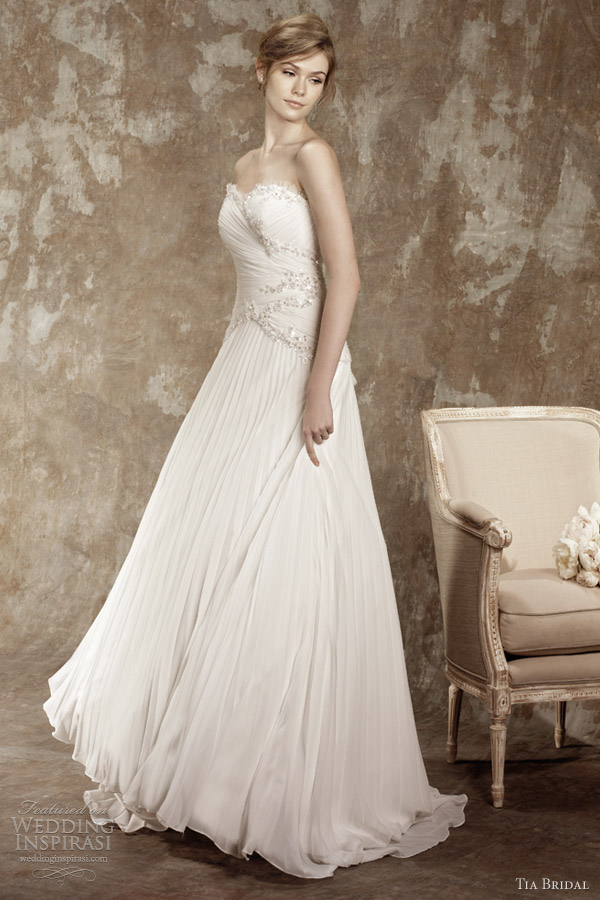 tia bridal benjamin roberts 2013 romance strapless wedding dress 5367