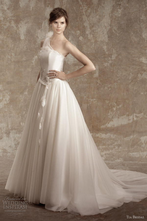 tia bridal wedding dresses 2013 romance one shoulder gown 5356
