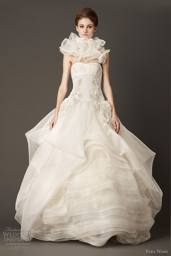 vera wang fall 2013 wedding dress lace ball gown wave flange skirt