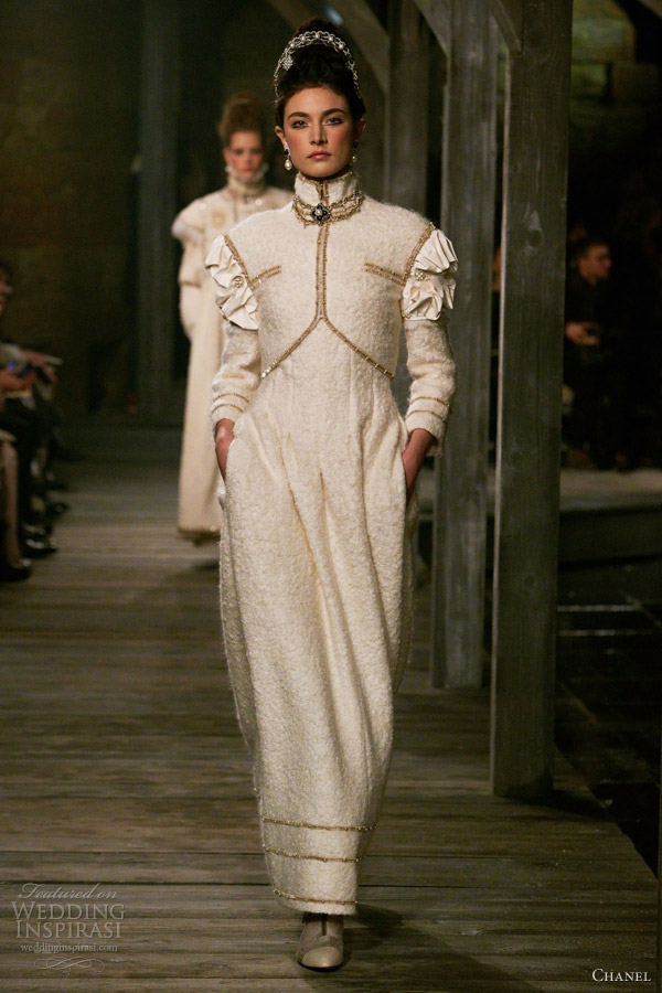 chanel pre fall winter 2013 2014 long sleeve white dress