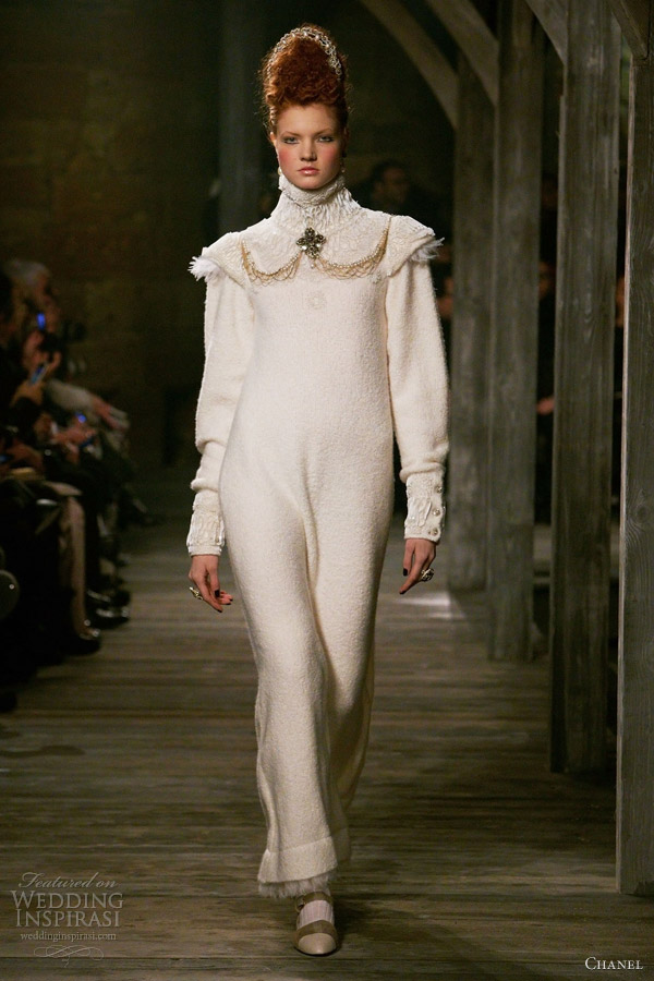 chanel pre fall winter 2013 long sleeve white dress