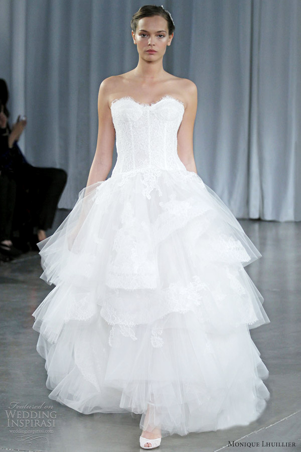 monique lhuillier fall 2013 strapless ball gown