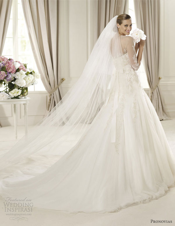 pronovias 2013 wedding dresses duquesa back