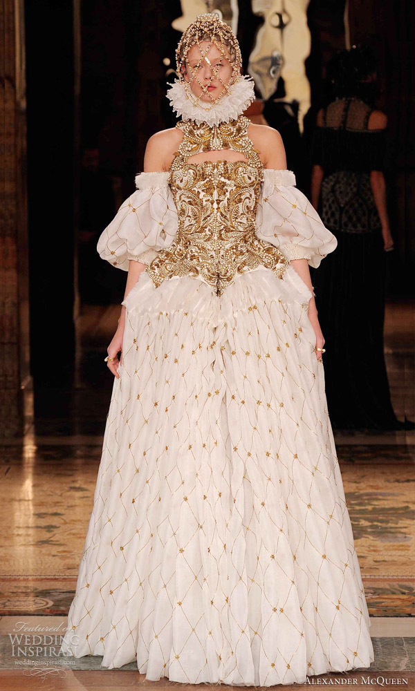 alexander mcqueen fall 2013 rtw wedding dress