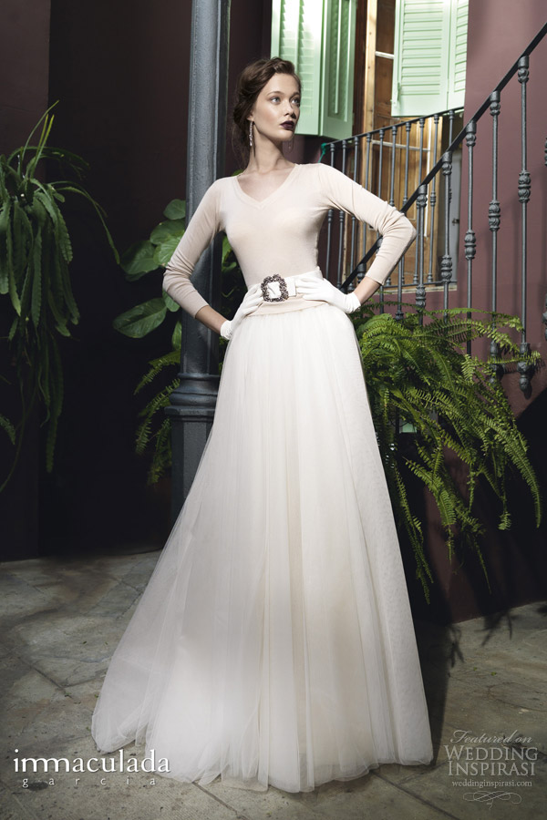 inmaculada garcia 2014 savanna tales diamondra long sleeve v neck wedding dress