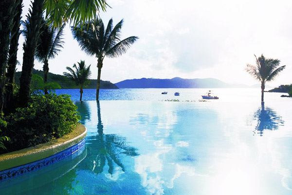 The Ritz-Carlton, St. Thoma, a luxurious beach front wedding venue in St. Thomas - infinity pool image